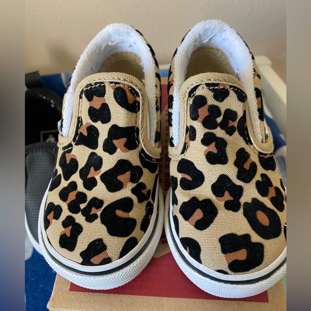 vans - toddler leopard slip ons